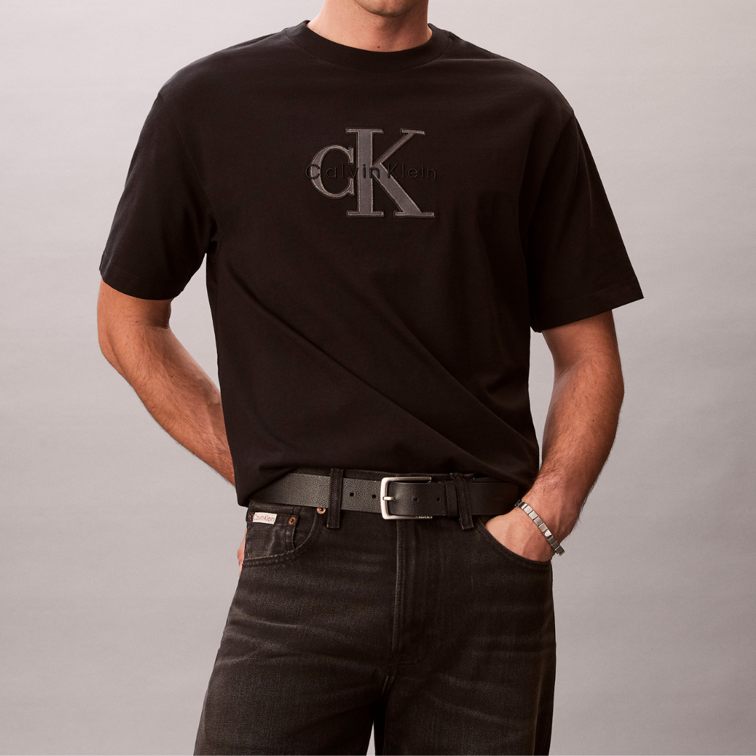 Relaxed Logo Appliqué T-shirt