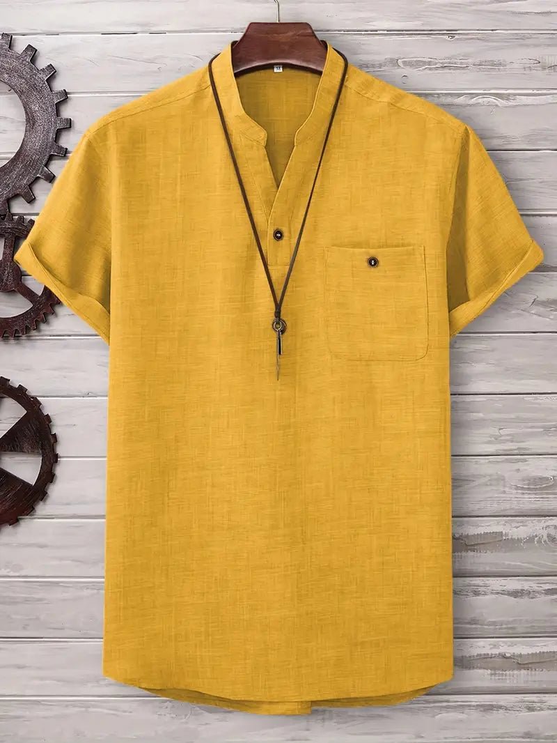 Manfinity Homme Loose Fit Men's Patched Pocket Notched Neckline Shirt