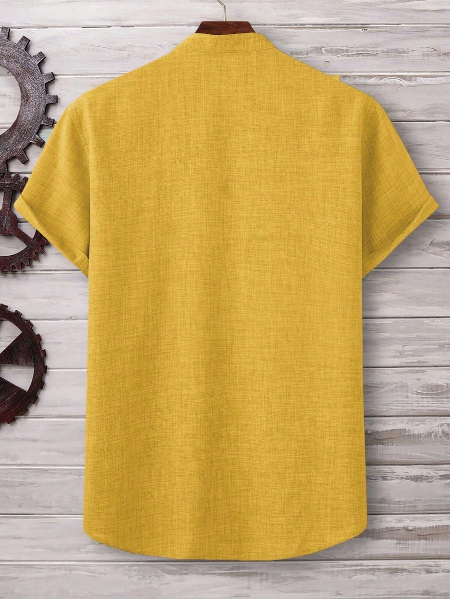 Manfinity Homme Loose Fit Men's Patched Pocket Notched Neckline Shirt