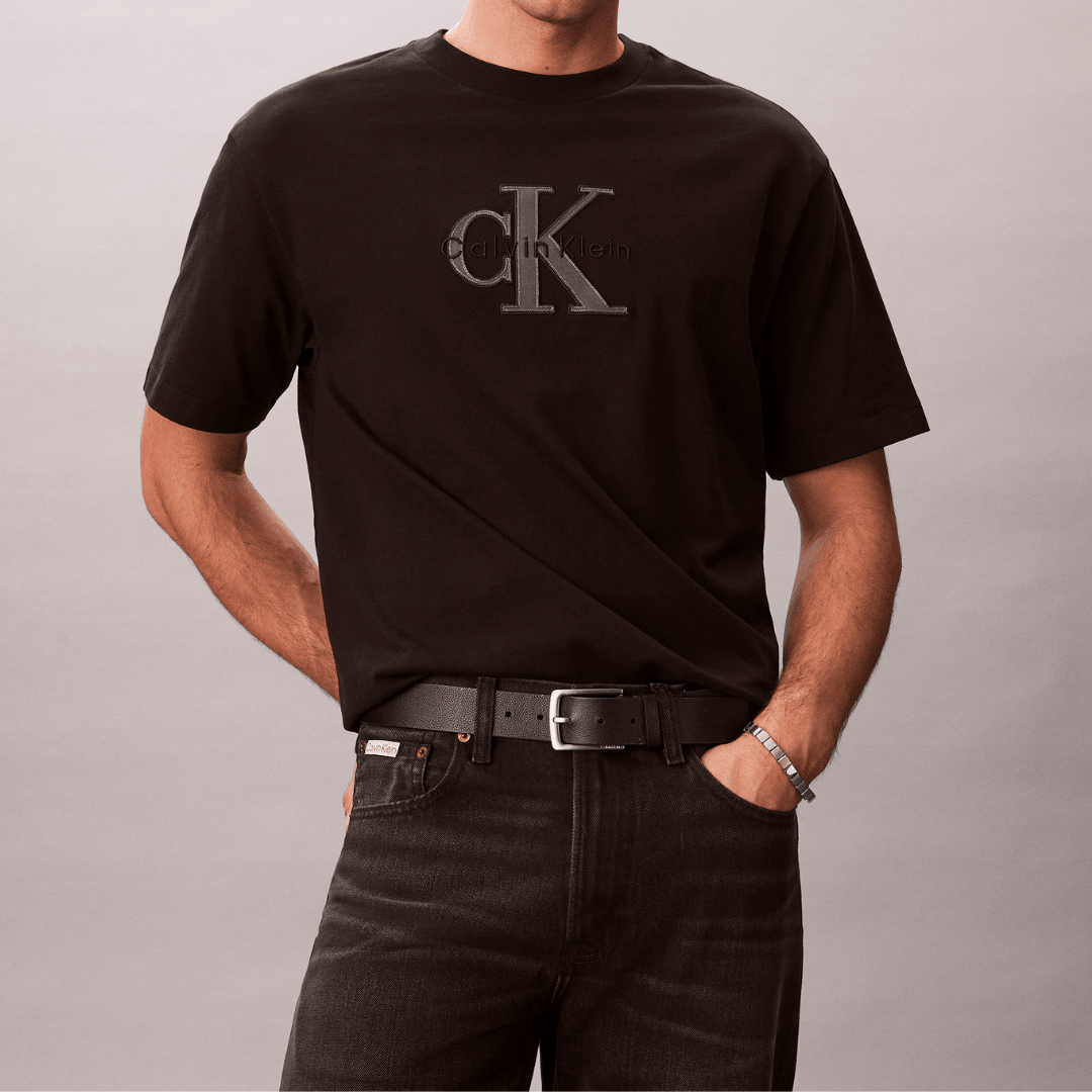 Relaxed Logo Appliqué T-shirt